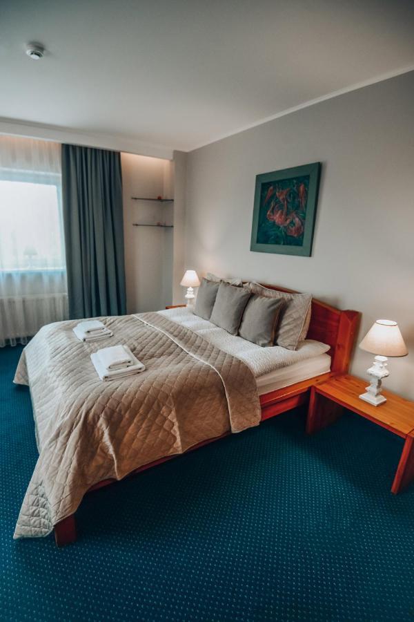 Hotel Jolanta Alūksne Esterno foto